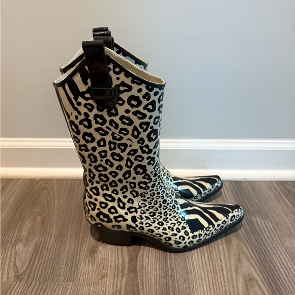 Nature Breeze Rubber Western Cowboy Rain Boot Animal Zebra Print Women’s size 9 - Picture 5 of 8